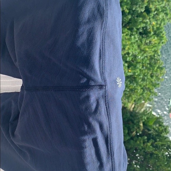 NWOT Athleta capris - Picture 5 of 5